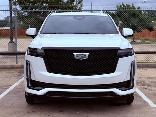 Crystal White Tricoat 2024 Cadillac Escalade Sport