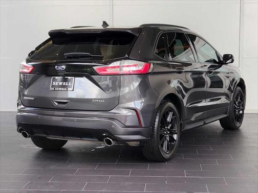 2020 Ford Edge ST