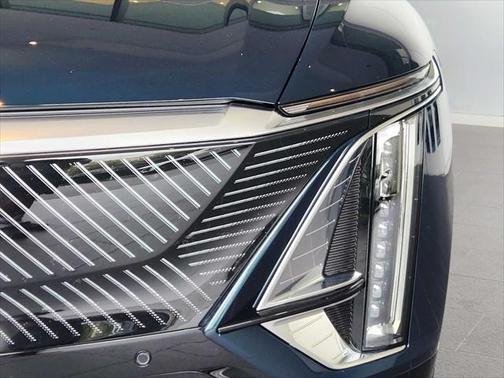 2025 Cadillac LYRIQ Luxury w/1SC