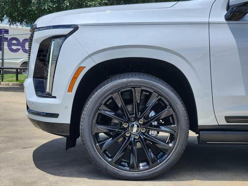 Vibrant White Tricoat 2026 Cadillac Escalade ESV Sport Platinum