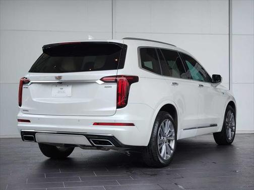 2023 Cadillac XT6 Premium Luxury FWD