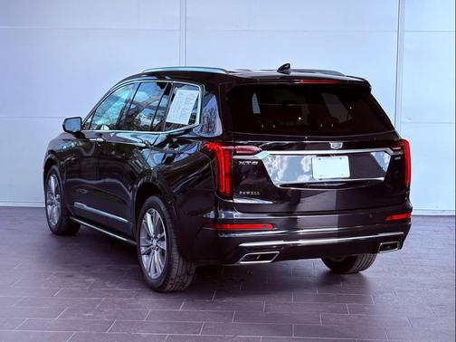 2024 Cadillac XT6 Premium Luxury FWD
