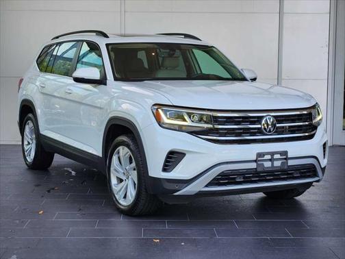 2022 Volkswagen Atlas 2.0T SE w/Technology