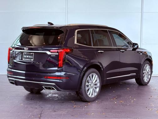2022 Cadillac XT6 Premium Luxury FWD