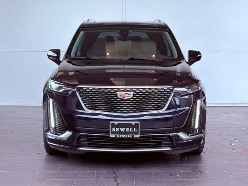 2022 Cadillac XT6 Premium Luxury FWD