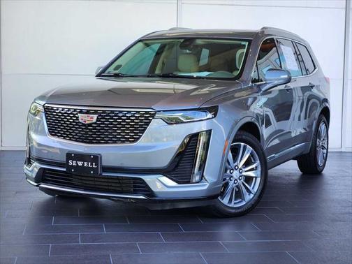 2025 Cadillac XT6 Premium Luxury FWD