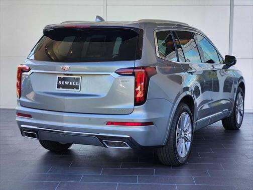 2025 Cadillac XT6 Premium Luxury FWD