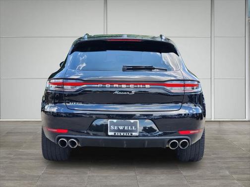 2020 Porsche Macan Base