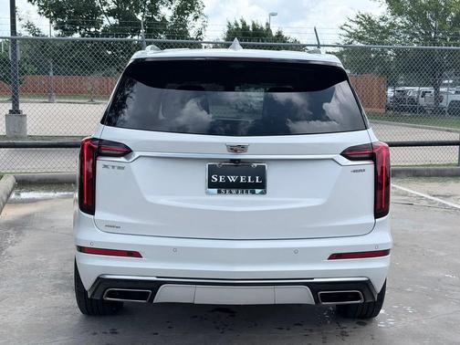 Crystal White Tricoat 2024 Cadillac XT6 Premium Luxury AWD