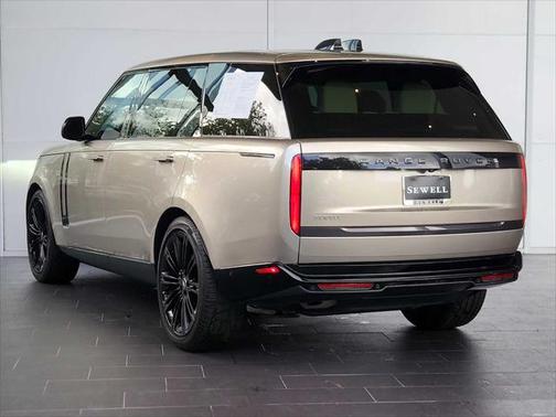2024 Land Rover Range Rover P400 SE