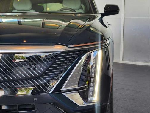 2025 Cadillac LYRIQ Luxury w/1SC
