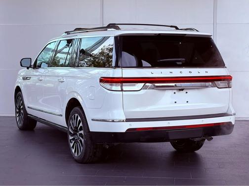 2023 Lincoln Navigator Black Label
