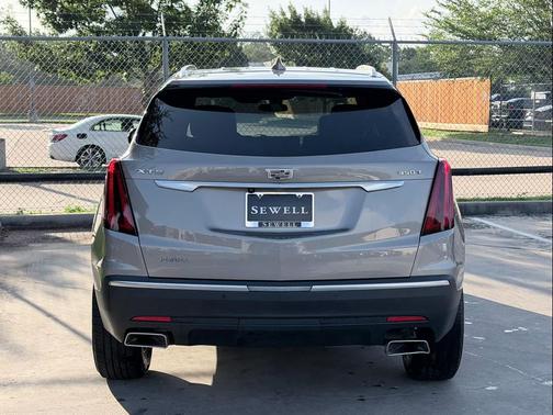 Latte Metallic 2023 Cadillac XT5 Luxury