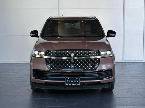 2025 Lincoln Navigator Black Label