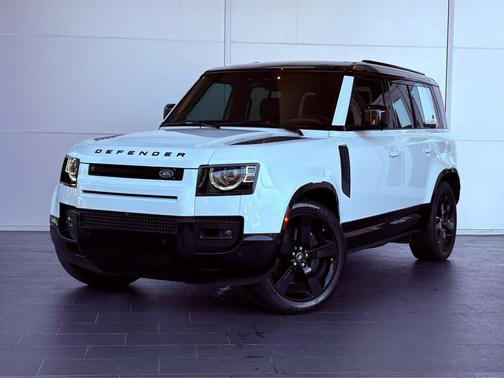 2024 Land Rover Defender 110 P400 X-Dynamic SE