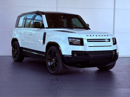 2024 Land Rover Defender 110 P400 X-Dynamic SE