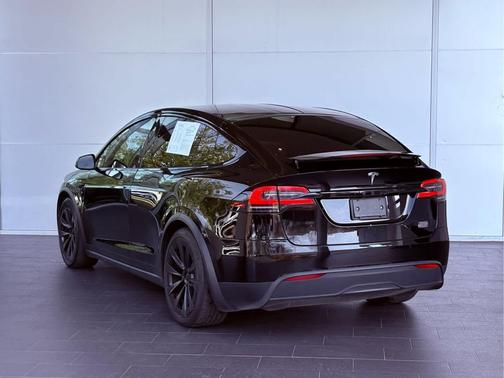 2023 Tesla Model X Plaid Tri Motor All-Wheel Drive