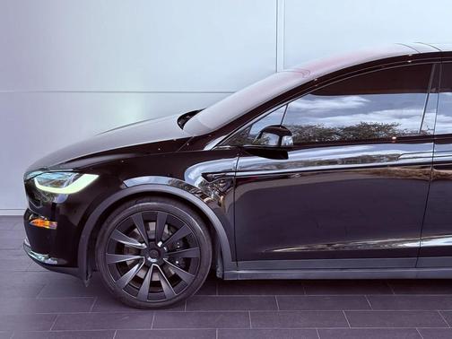 2023 Tesla Model X Plaid Tri Motor All-Wheel Drive