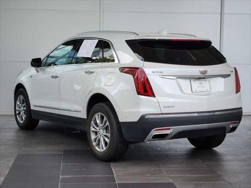 2022 Cadillac XT5 Premium Luxury