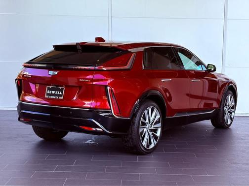 2024 Cadillac LYRIQ Luxury