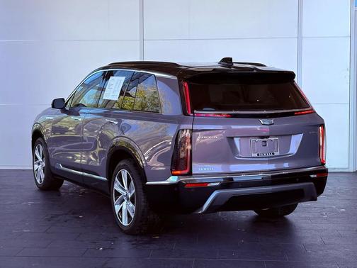 2026 Cadillac VISTIQ Luxury