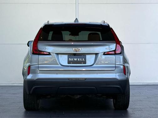 2024 Cadillac XT4 Luxury