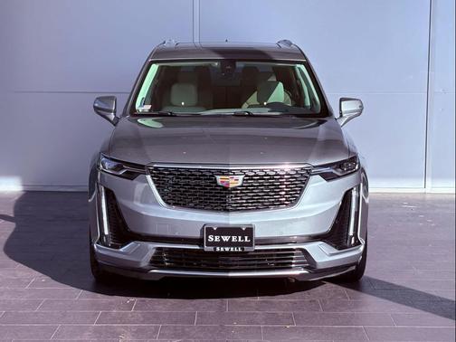 2023 Cadillac XT6 Premium Luxury FWD