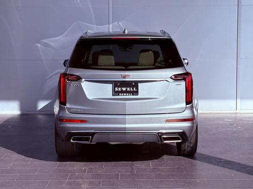 2023 Cadillac XT6 Premium Luxury FWD