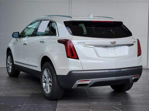 2022 Cadillac XT5 Premium Luxury