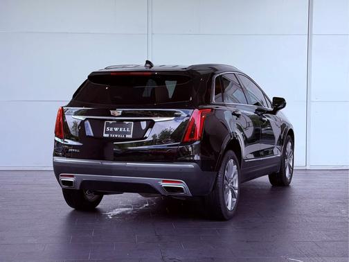 Stellar Black Metallic 2024 Cadillac XT5 Premium Luxury