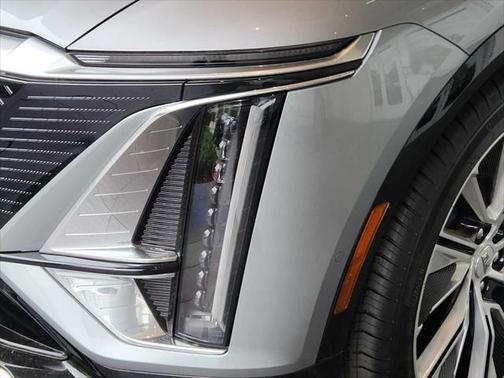 2025 Cadillac LYRIQ Luxury w/1SE