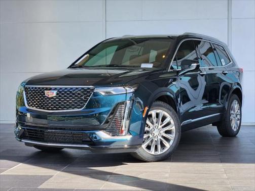 2025 Cadillac XT6 Premium Luxury FWD