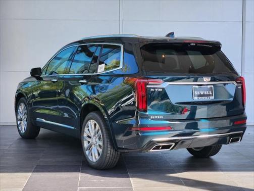 2025 Cadillac XT6 Premium Luxury FWD