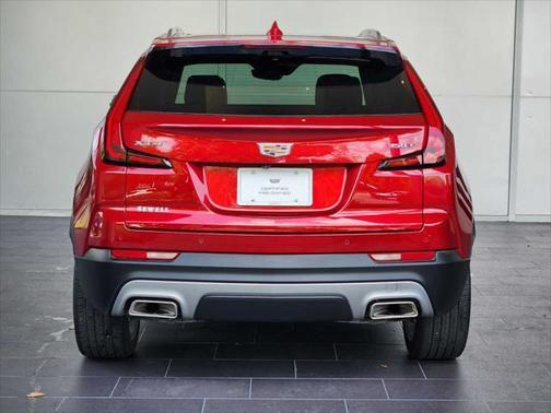 2022 Cadillac XT4 Premium Luxury