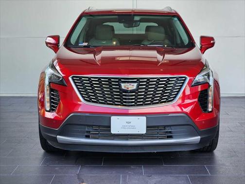 2022 Cadillac XT4 Premium Luxury