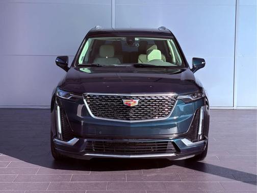 2025 Cadillac XT6 Premium Luxury AWD