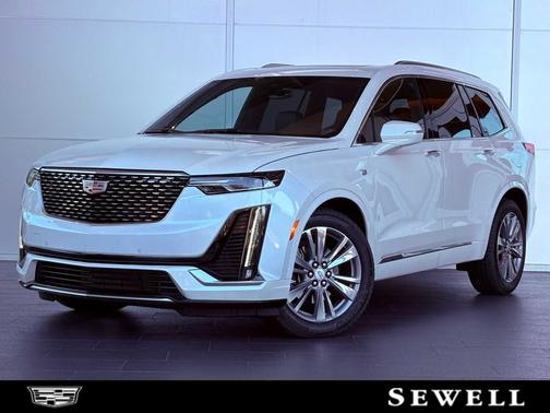 2025 Cadillac XT6 Premium Luxury FWD