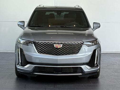 2025 Cadillac XT6 Premium Luxury AWD