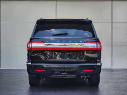 2019 Lincoln Navigator L Select