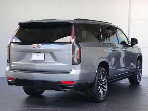 2023 Cadillac Escalade ESV Sport