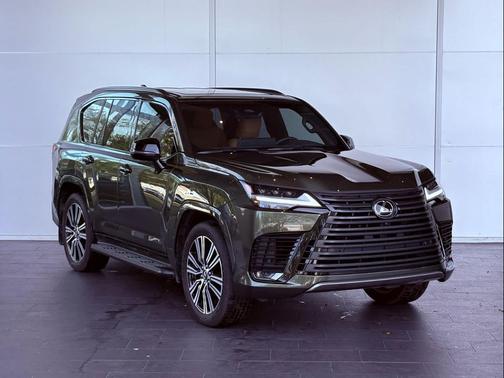 2025 Lexus LX 700h Luxury
