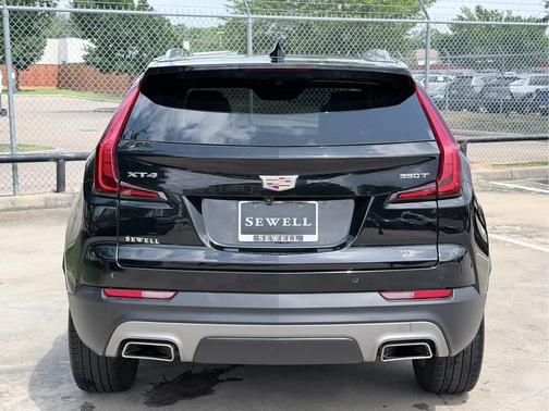 Stellar Black Metallic 2023 Cadillac XT4 Premium Luxury