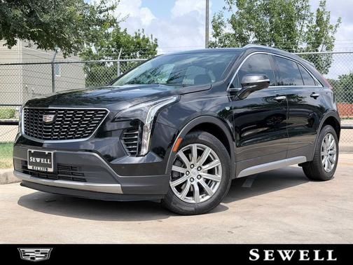 Stellar Black Metallic 2023 Cadillac XT4 Premium Luxury
