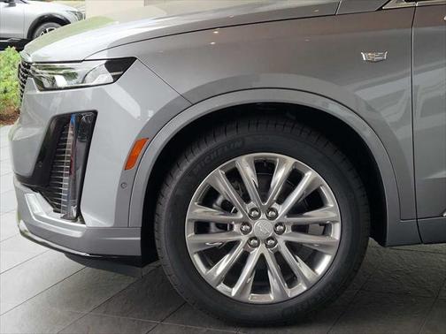 2025 Cadillac XT6 Premium Luxury FWD