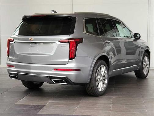 2025 Cadillac XT6 Premium Luxury FWD