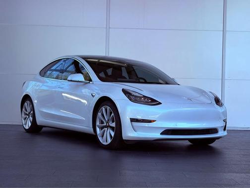 2019 Tesla Model 3 Long Range