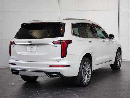 2022 Cadillac XT6 Premium Luxury AWD