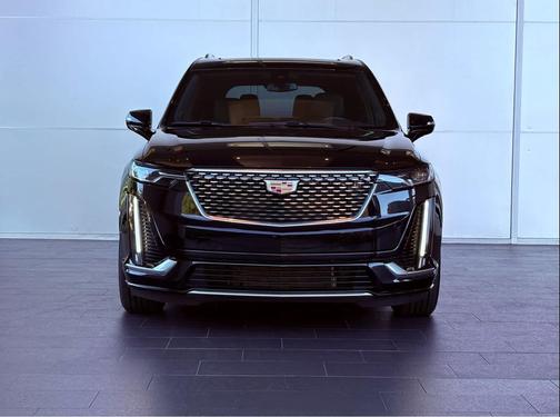 2025 Cadillac XT6 Premium Luxury FWD