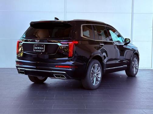 2025 Cadillac XT6 Premium Luxury FWD