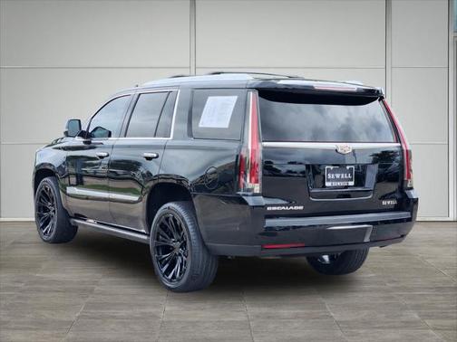 2020 Cadillac Escalade Premium Luxury